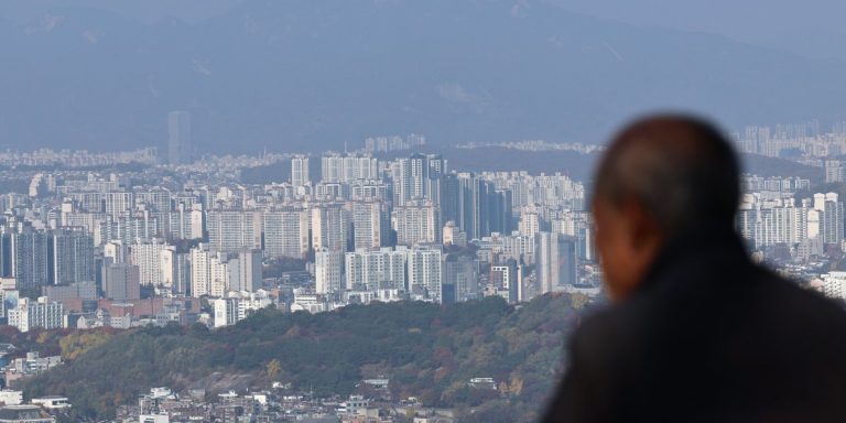 서울 아파트 실거래가지수 올해 첫 하락…‘대출 규제’ 여파｜동아일보