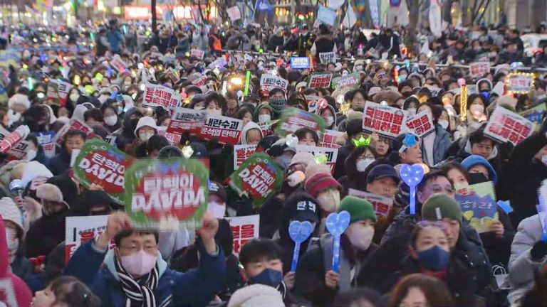 대구서도 탄핵 가결에 환호·함성…"정의의 승리"