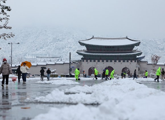 [내일날씨] '소한' 전국 곳곳 눈·비…서울 최대 5㎝ 적설